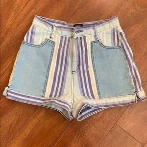 BDG Mom High Rise denim shorts 💜